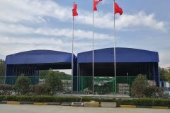 伸縮式遮陽雨棚的生產製造原（yuán）材料是啥？遮陽雨
